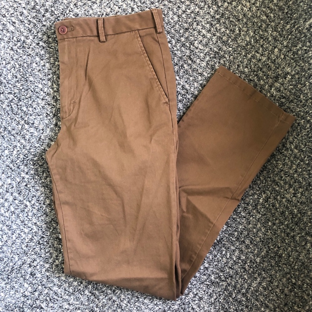 IZOD Straight Chinos 32x32